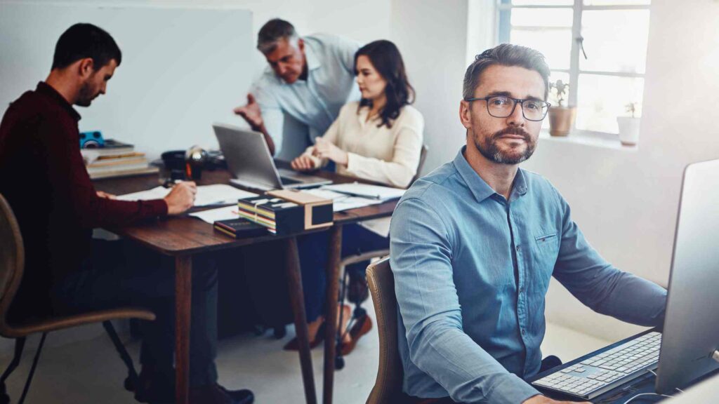 Performance Creative vs Traditional Marketing Strategies for SME Growth